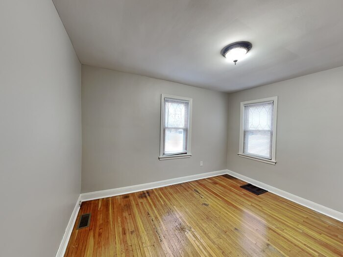Building Photo - 5022 49th Ave N