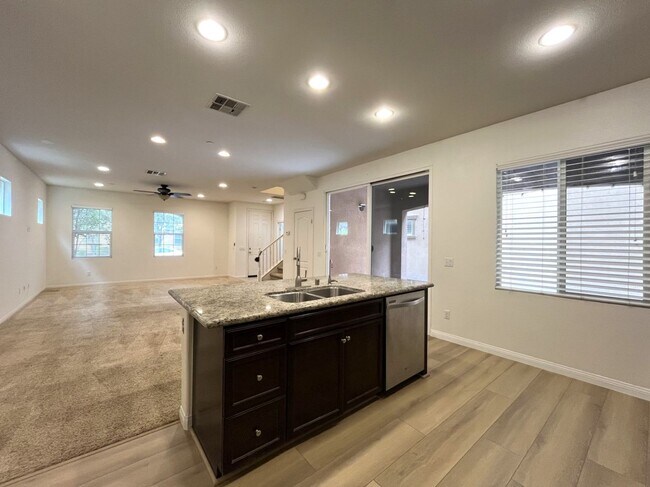 Building Photo - 14601 Serenade Dr
