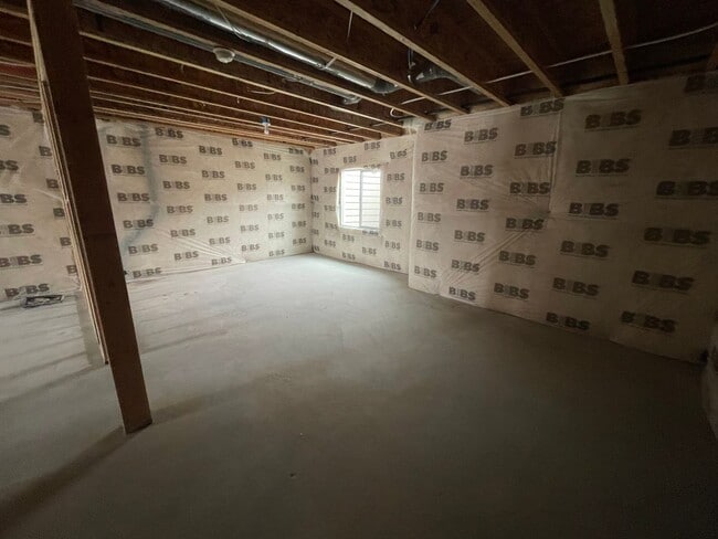 Building Photo - Beautiful house waiting JUST FOR YOU!!!!