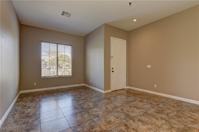 Building Photo - 10876 Scamadella St