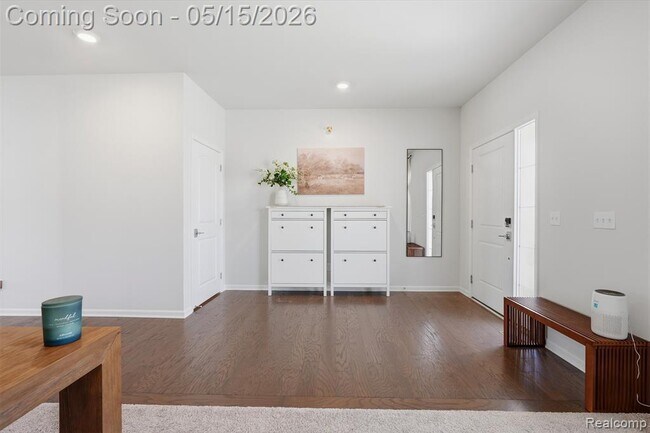 Building Photo - 241 Quartz Wy