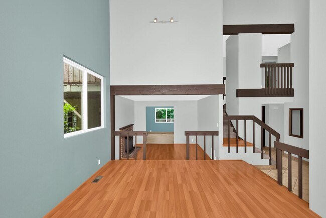 Building Photo - Cottage Lake RV Parking Garage/Shop Plus N...