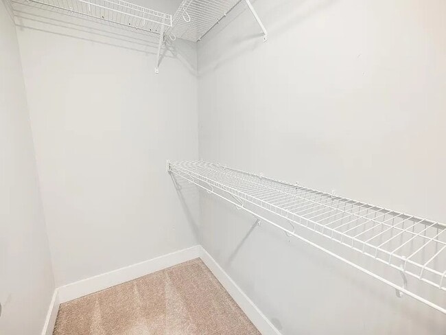 Building Photo - 186 Sunburst Villa Dr