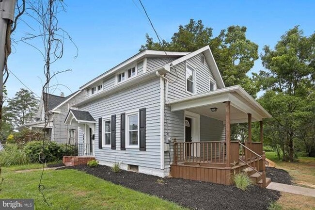 Building Photo - 3 Bedroom Feyetteville PA