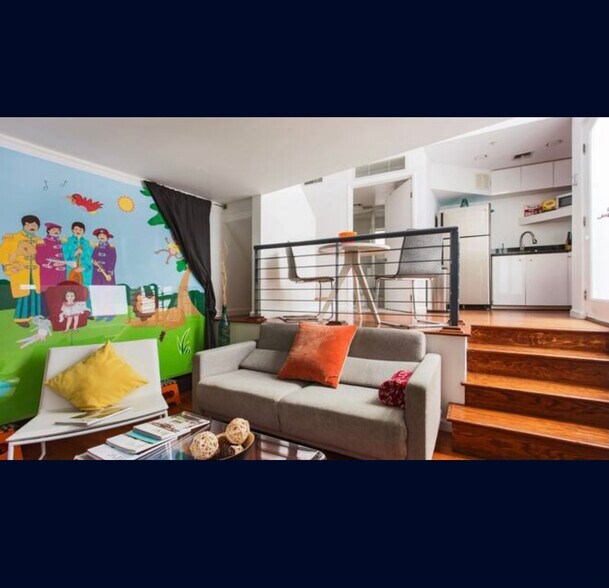 Building Photo - 8661 Clifton Way