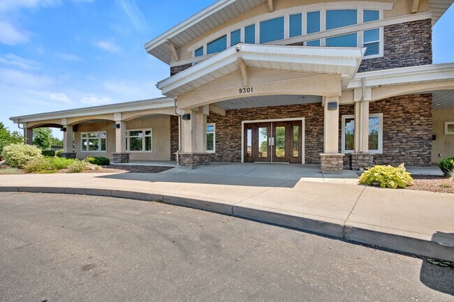 Building Photo - 7807 S Dewberry Way