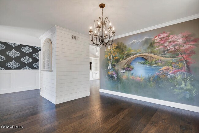 Building Photo - 2076 Hillsbury Rd