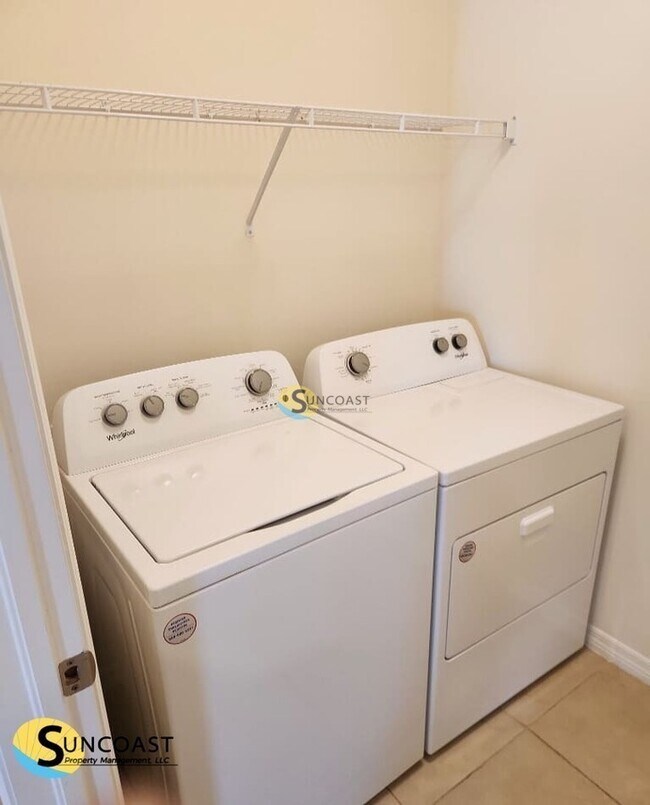 Building Photo - 523 SW 31st St