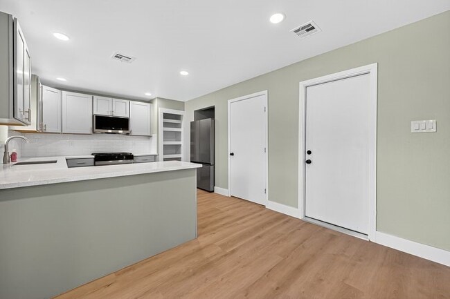 Building Photo - 2019 Spillers Ln