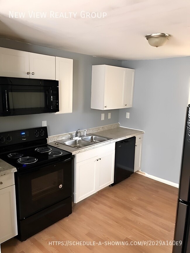 Building Photo - 3426 Bonaire Dr