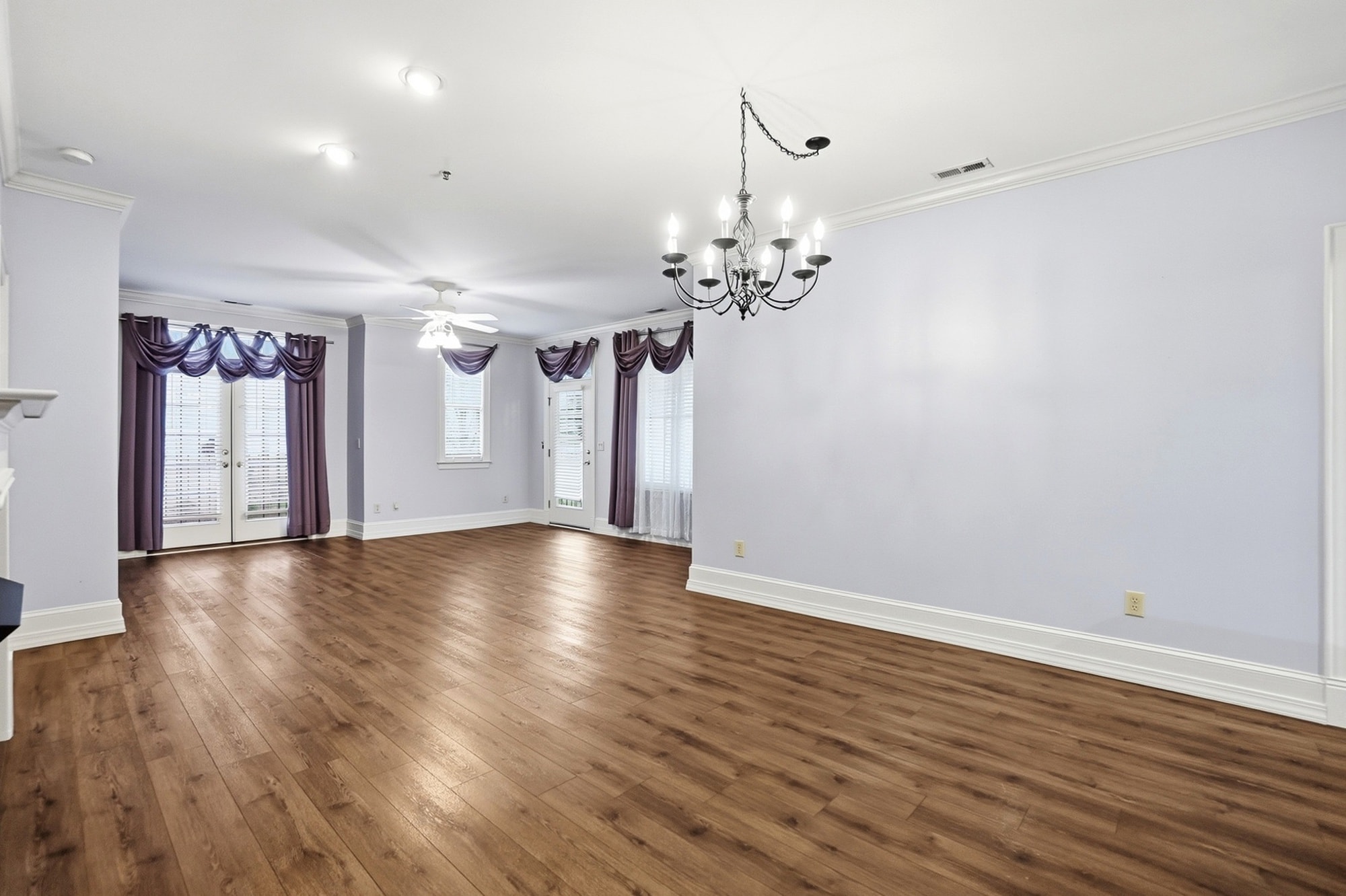 Building Photo - 1117 Park West Dr