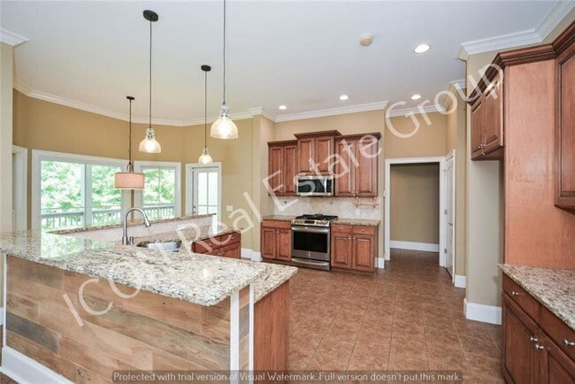 Building Photo - 4/3.5 home on 4 acres in North Paulding