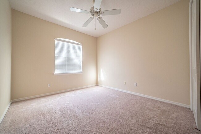 Building Photo - 10106 Willow Grove Ct