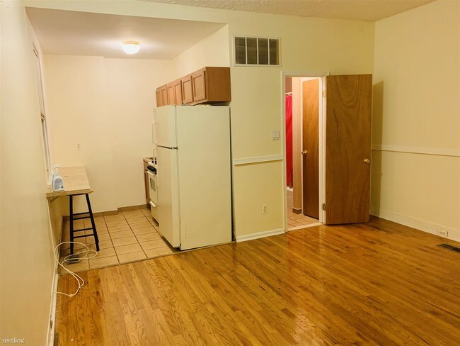 Building Photo - 316 N Paca St