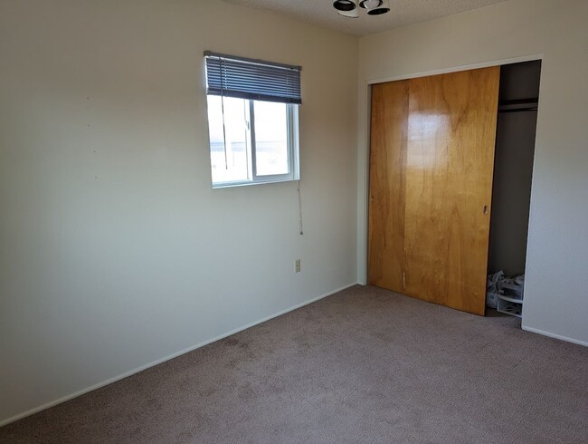 Building Photo - Spacious Clarkston 3 bed/2 Bath Pet-friendly House with Large Fenced Backyard