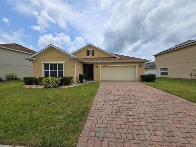 Building Photo - 2246 Waukegan Dr