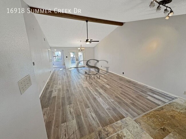 Building Photo - 16918 Summer Creek Dr