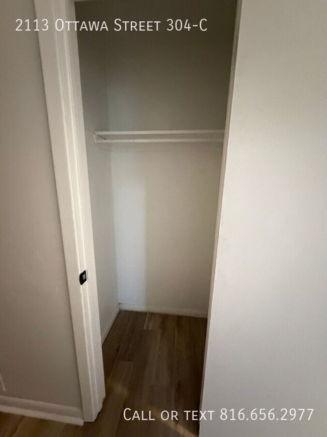 Building Photo - 2113 Ottawa St