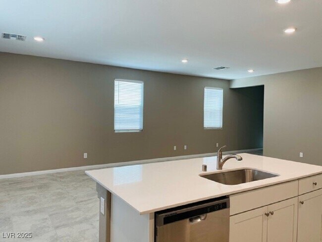 Building Photo - 7030 Toll Mountain St