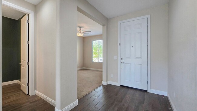 Building Photo - Private Pool in excellent newer neighborhood!
