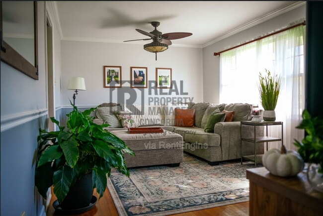 Building Photo - 550 Scenic Dr