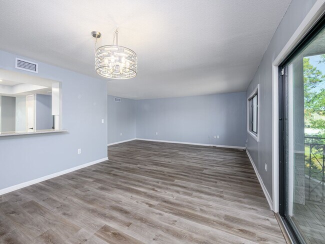 Building Photo - 6304 Grand Bahama Cir