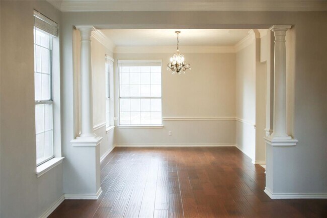 Building Photo - 9101 Middlebie Dr