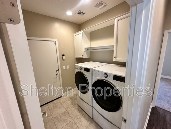 Building Photo - 28394 N 132nd Ave.