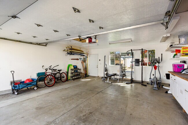 Building Photo - 1214 Emerald St