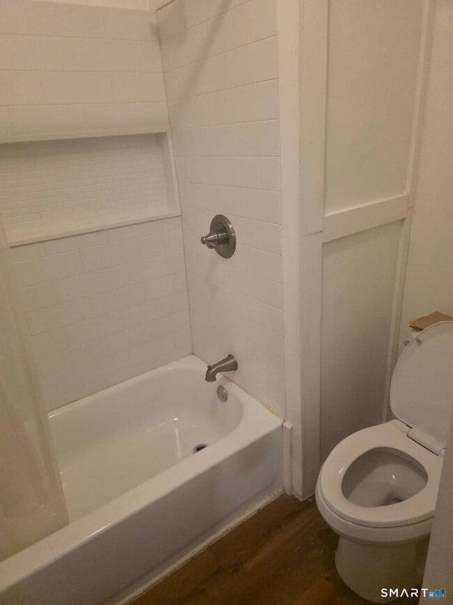 Building Photo - 189 East Rd