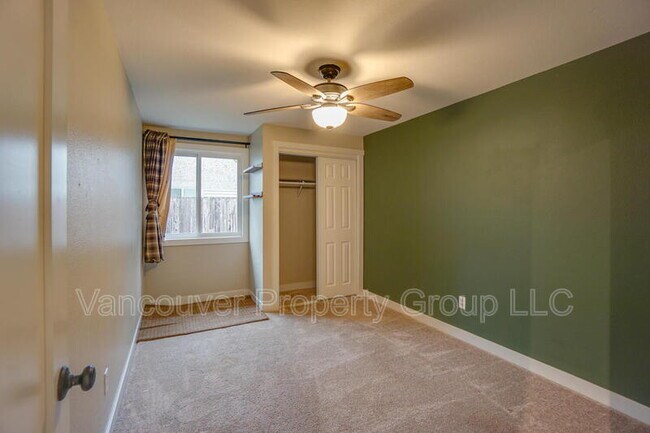 Building Photo - 12509 NE 35th St