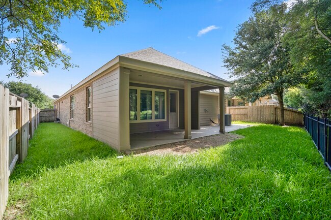 Building Photo - 1930 Elkington Cir