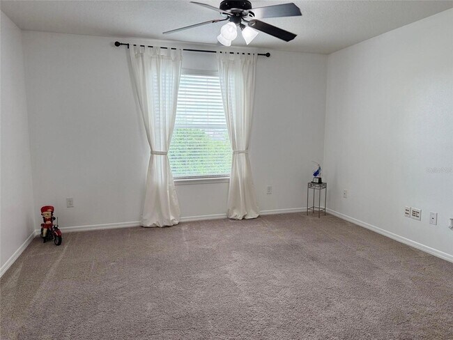 Building Photo - 12236 Fairlawn Dr