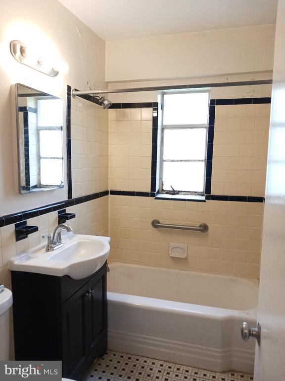 Building Photo - 2500 Q St NW