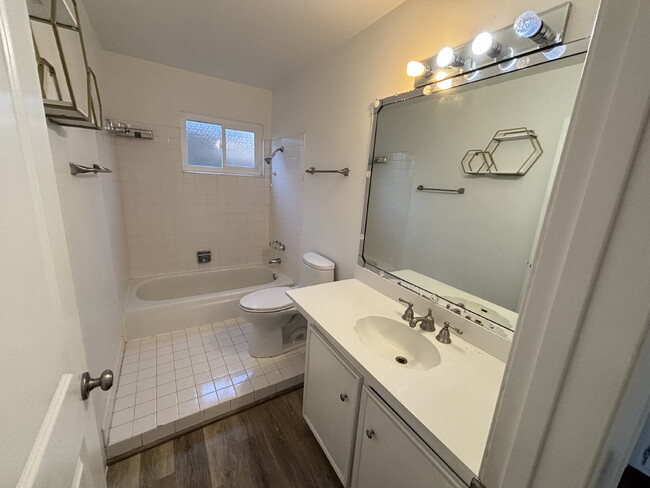 Building Photo - "Beautiful and Open Concord Retreat: 3-Bed...
