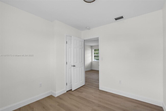 Building Photo - 18350 SW 105th Ave