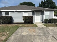 Building Photo - 5222 Medina Rd