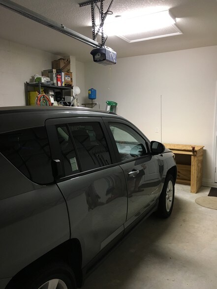 Garage - 1136 Cheval Dr