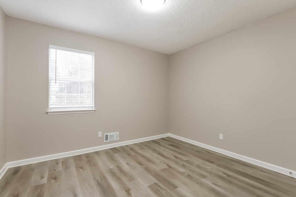 Building Photo - 1175 Riverside Trce