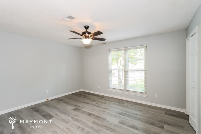 Building Photo - 304 E Wynngate Dr