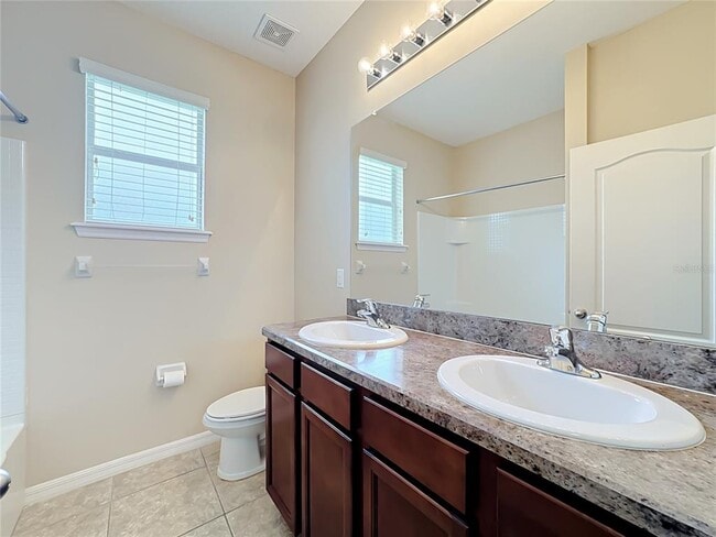 Building Photo - 7434 Surrey Pines Dr