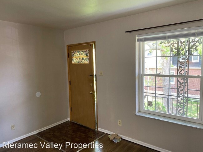 Building Photo - 4448 Morganford Rd