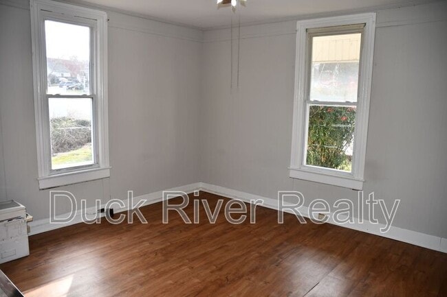 Building Photo - 1419 Highland Ave