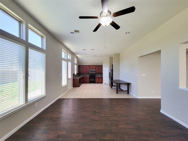 Building Photo - 3007 Meadow Prairie St