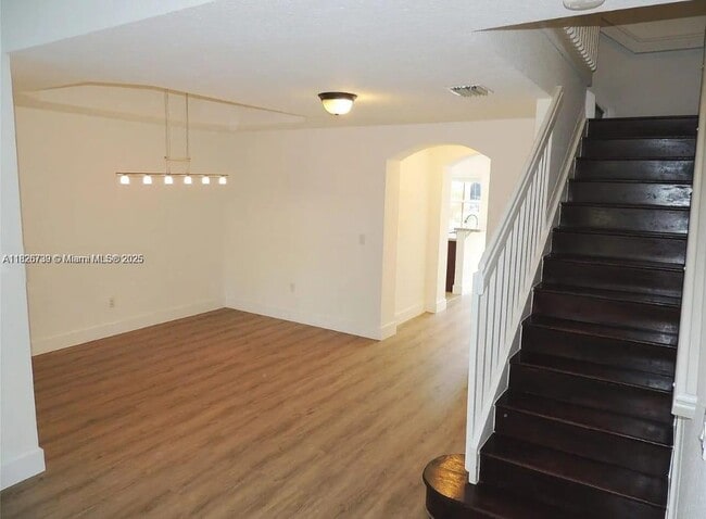 Building Photo - 4931 N Harbor Isles Dr