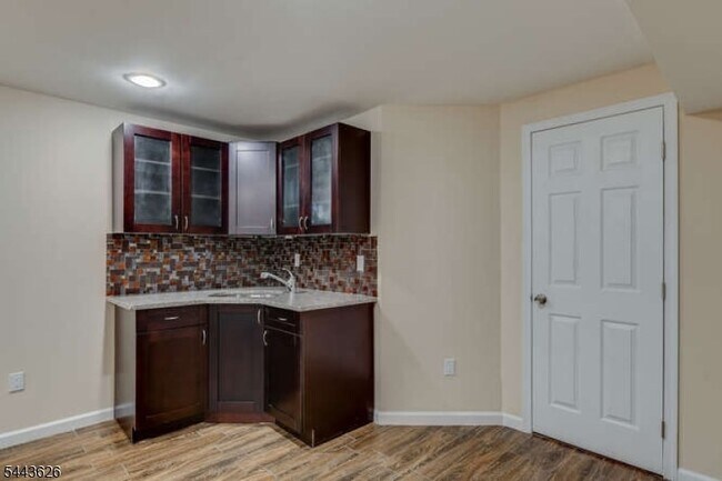 Building Photo - 403 Taggert Dr