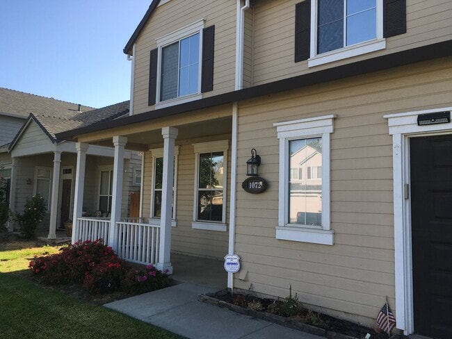 Building Photo - Convenient 3 Bed Home in Sycamore Ranch, Woodland, Near Bel Air Market & Pioneer High