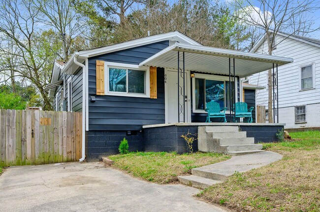 Building Photo - 604 Elmira Ave