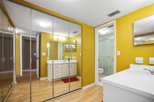 Building Photo - 4902 38th Way S