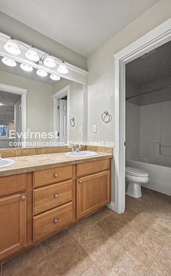 Building Photo - 18822 1st Ave NW